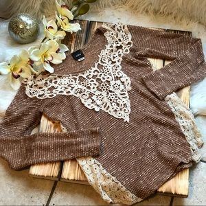 SOLD 𝔻𝕒𝕪𝕥𝕣𝕚𝕡 𝔹𝕝𝕠𝕦𝕤𝕖